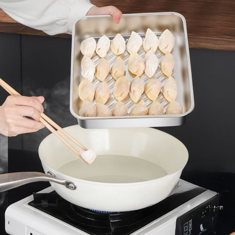 Abgedecktes Knödeltablett aus  – Meal Prep Meal Ideas Bewertung und Preis